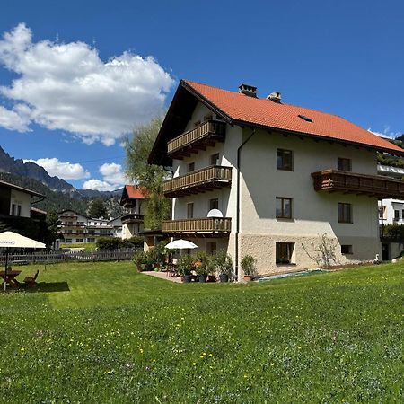 Hirschstube Nauders住宿加早餐旅馆 外观 照片