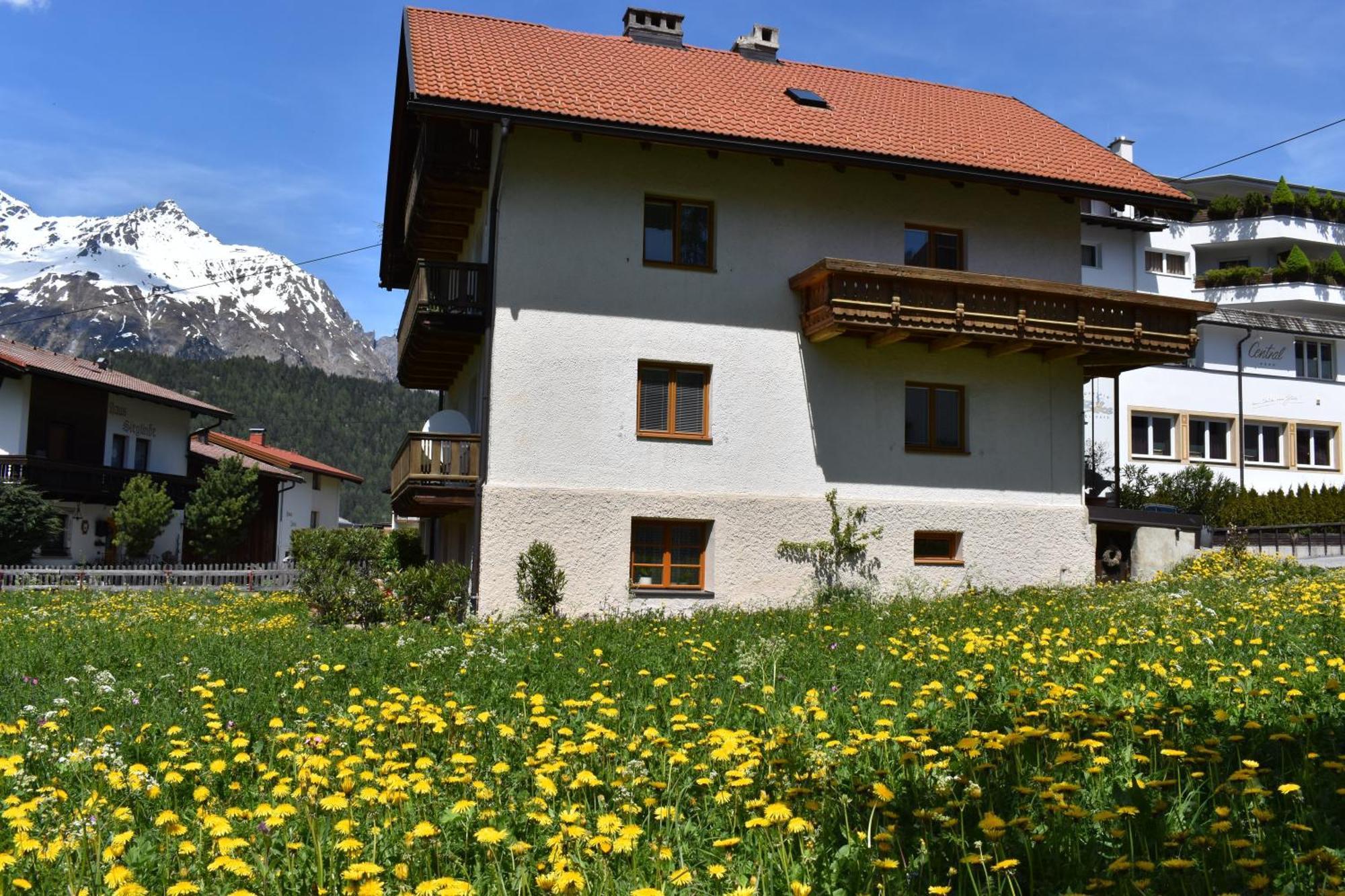 Hirschstube Nauders住宿加早餐旅馆 外观 照片